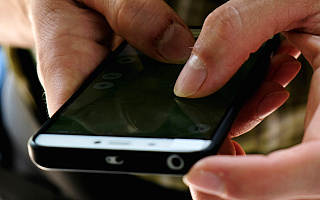 Na eurowybory ze smartfonem. Dzięki aplikacji mObywatel będziemy mogli pobrać kartę do głosowania